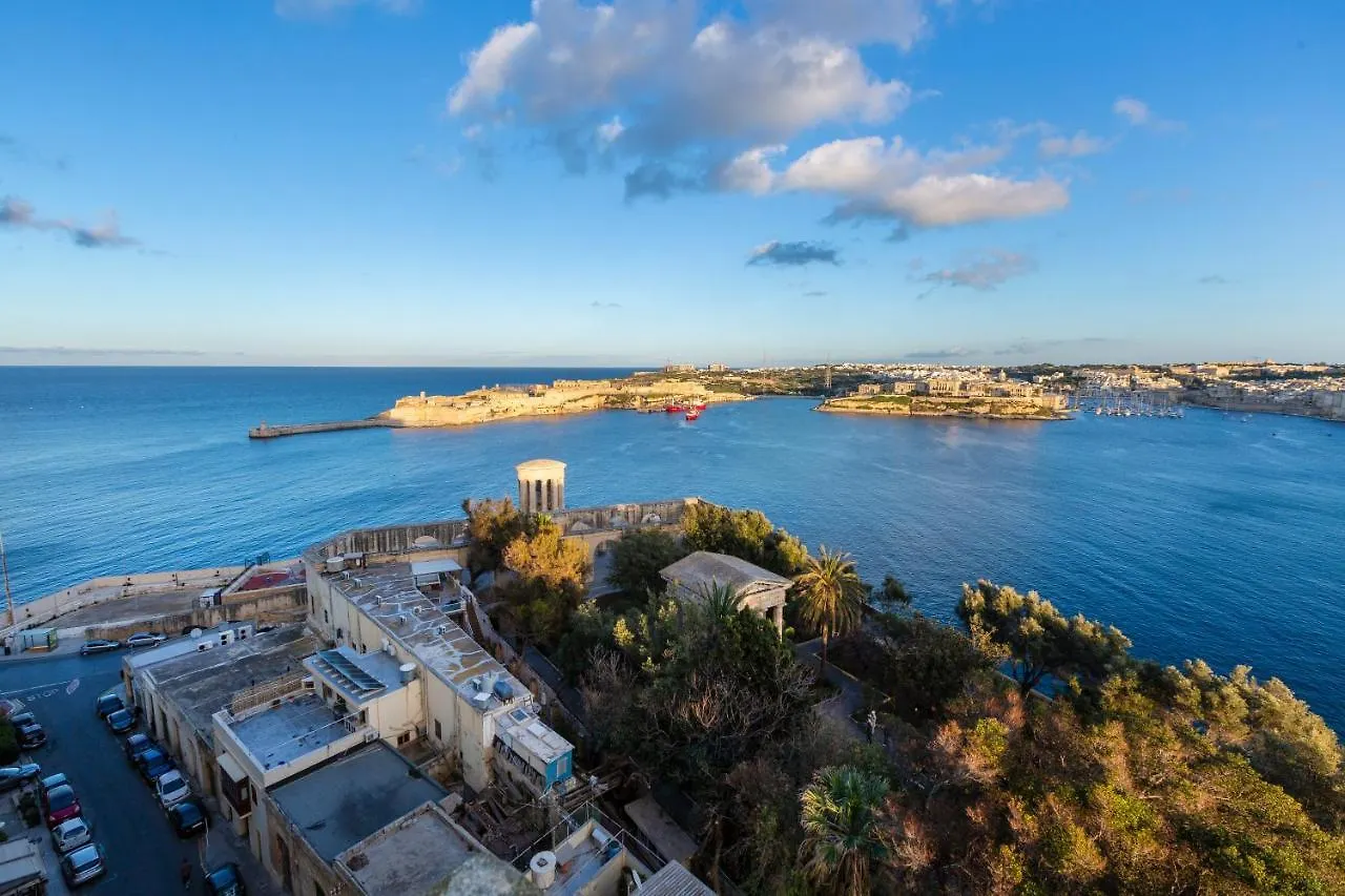 Valletta Large 3 Bedroom Apartment
