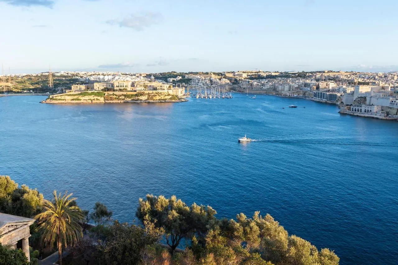 Valletta Large 3 Bedroom Apartment